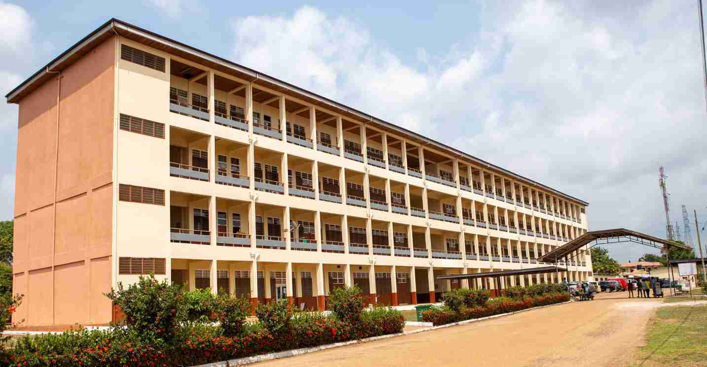 How to reserve STU Hostel: